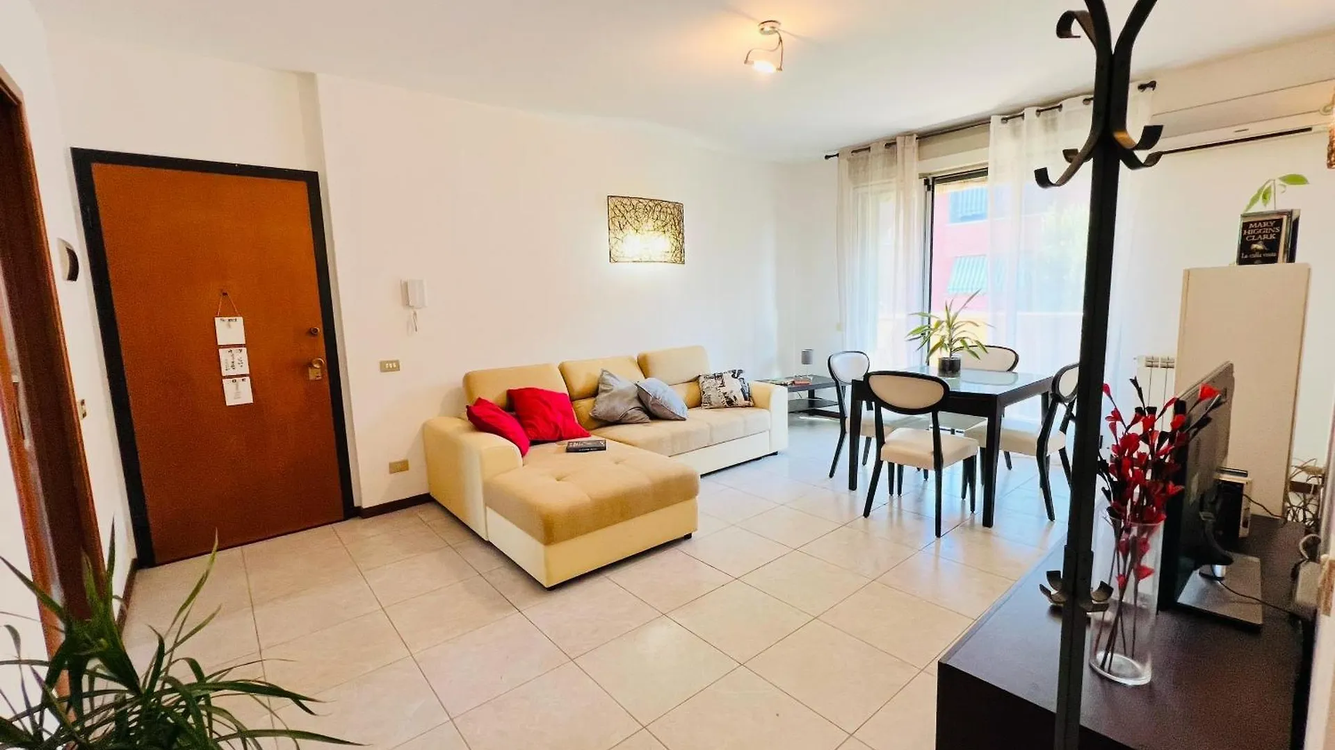 Milan Very Large Apartment With Terraces In Navigli Italy