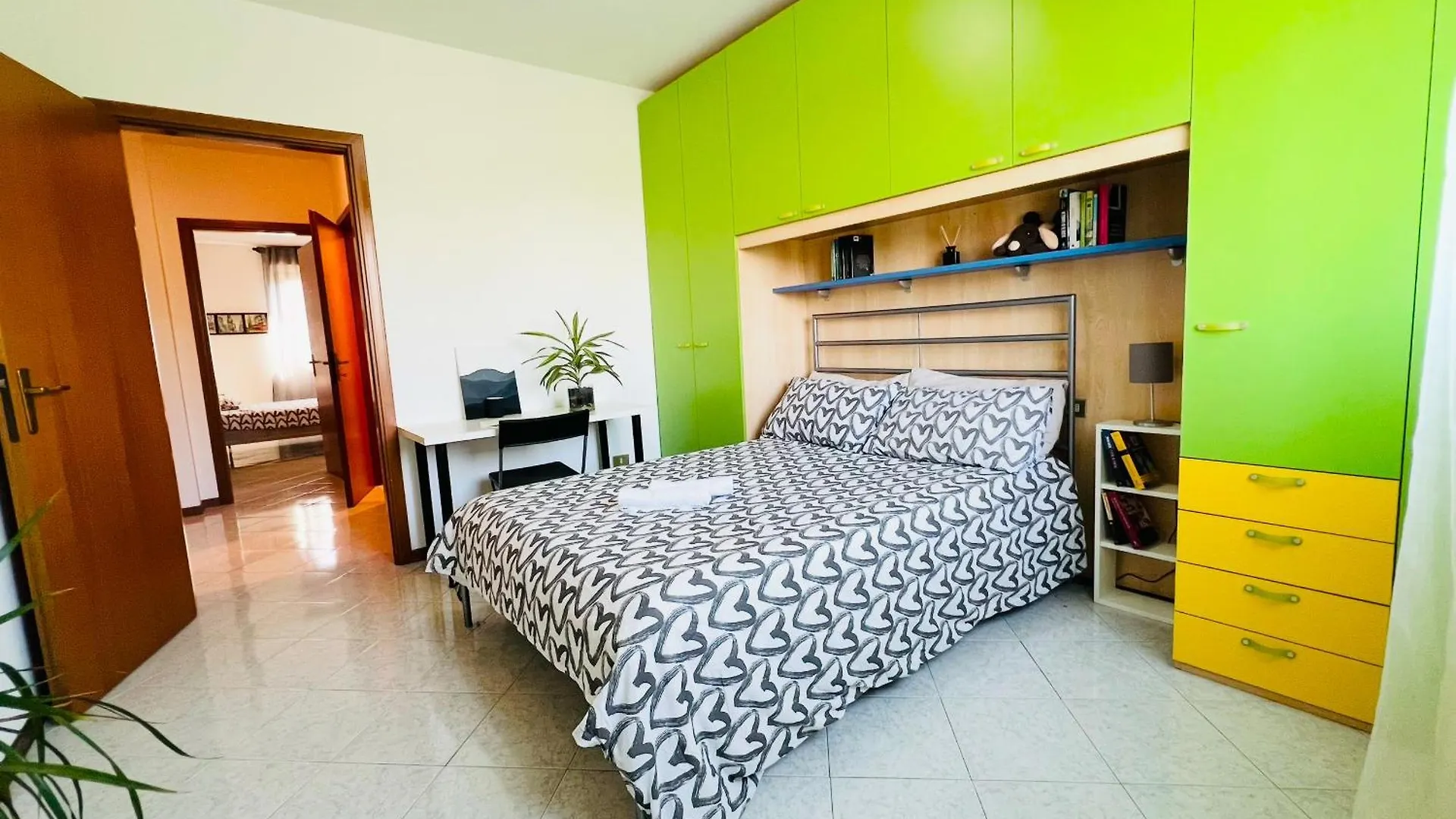 Milan Very Large Apartment With Terraces In Navigli 0*,